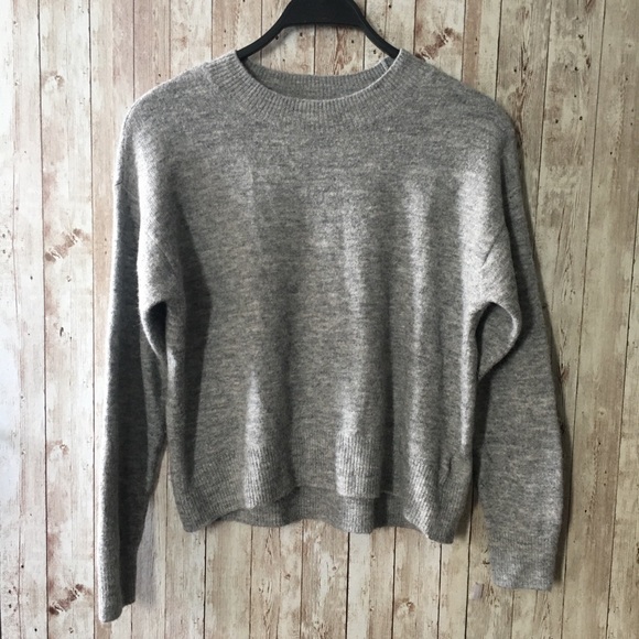 H&M Sweaters - H&M Fine Knit Gray Sweater